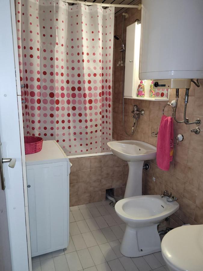 Soleil Central Apartments Скопие Екстериор снимка